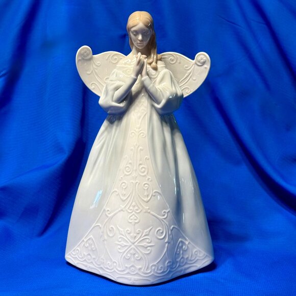 Lladro ~ Celestial Scent Angel (Tree Topper) Porcelain Figurine ~ Retired - Picture 1 of 4